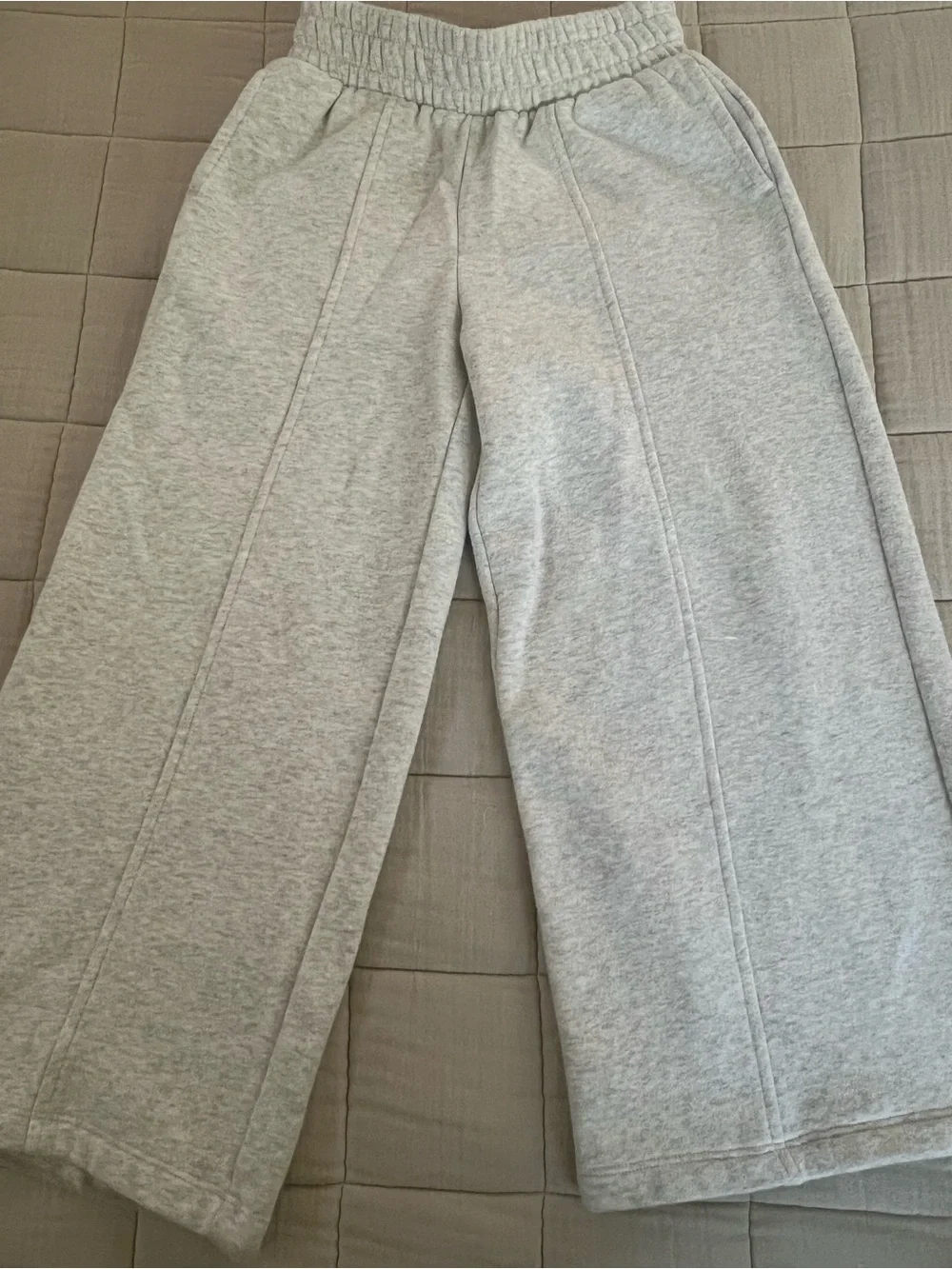 GAP Girl Set of Sweatpants in Black and Light Gray